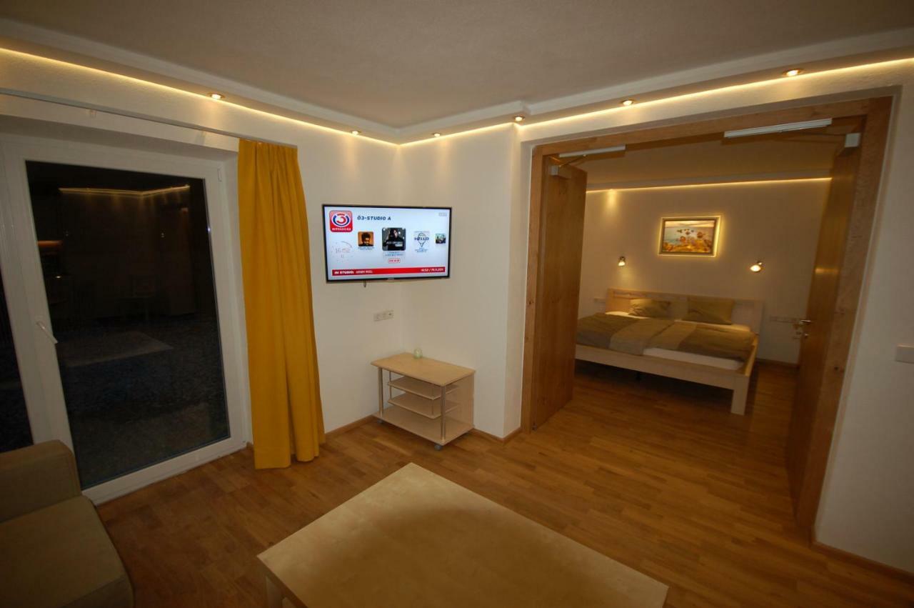 Alpenmond Appartment Halbmond Leutasch Luaran gambar